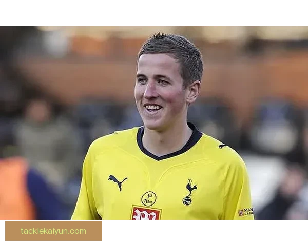 哈里·凯恩替补帽子戏法展现出状态回暖，值得关注球队未来表现