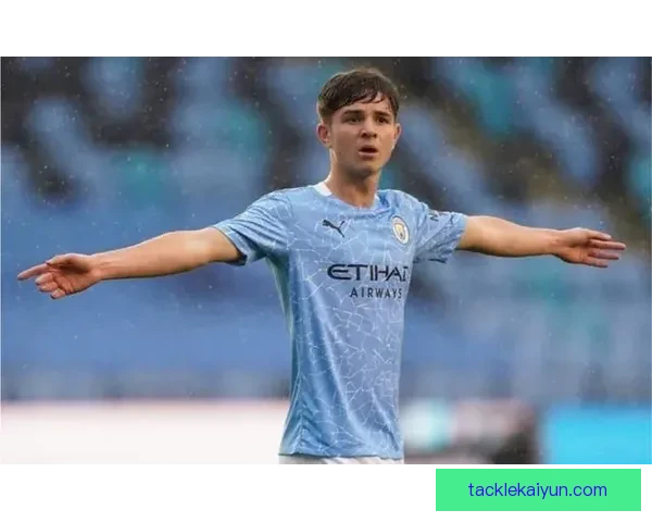 斯托克城重建方向明确，聚焦青训与本土化战略推进化